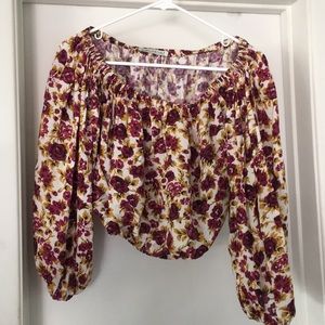 Novella Royale Off the shoulder